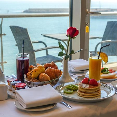 Al Kout Beach Hotel Kuwait City Exterior foto