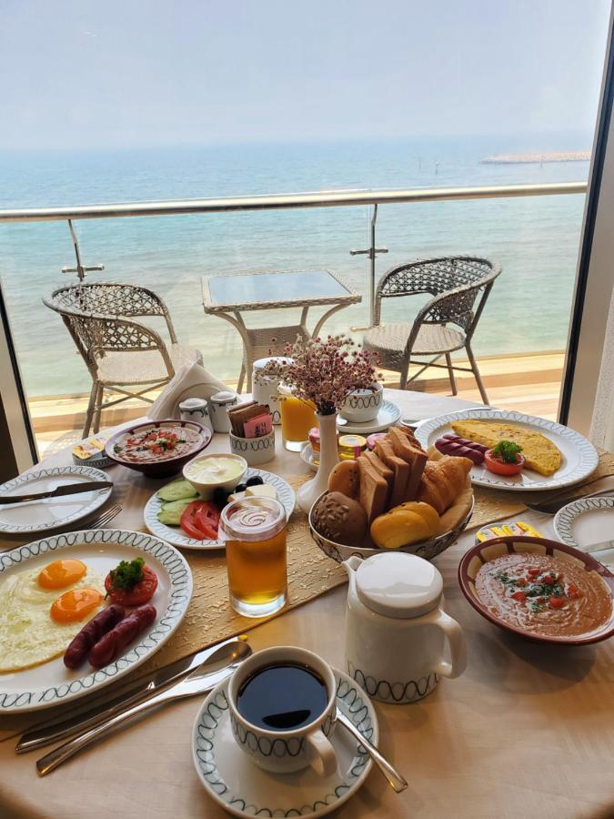 Al Kout Beach Hotel Kuwait City Exterior foto