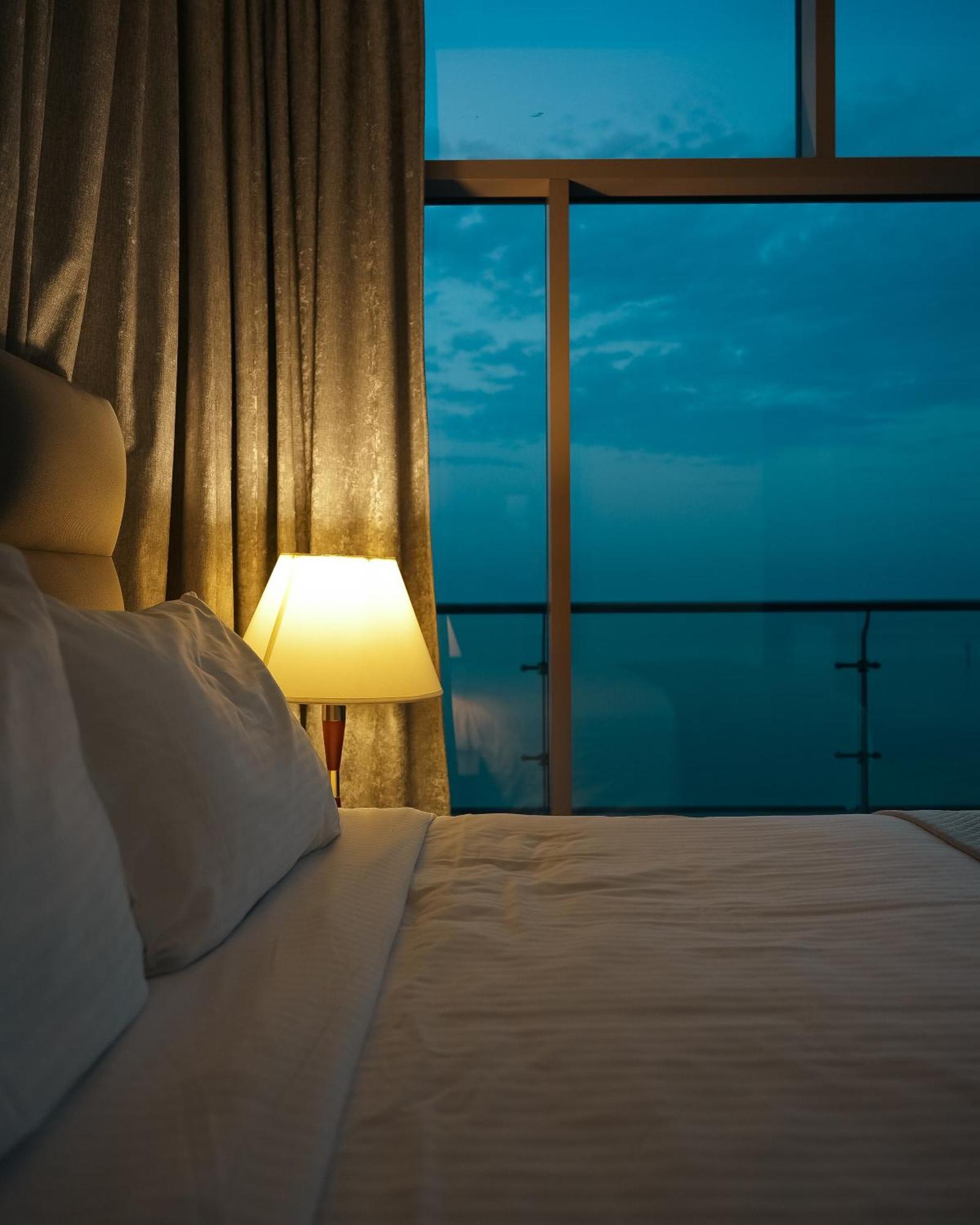 Al Kout Beach Hotel Kuwait City Exterior foto