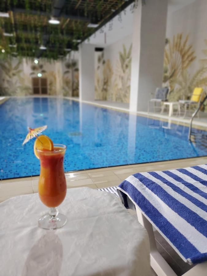 Al Kout Beach Hotel Kuwait City Exterior foto